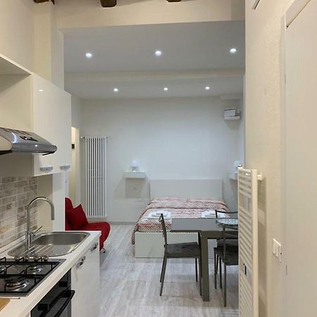 Monolocale Centro Storico Via Piella Villa โบโลญญา ภายนอก รูปภาพ