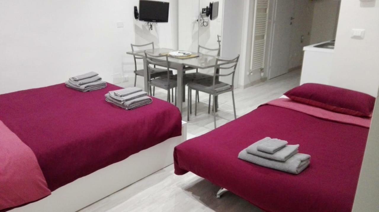 Monolocale Centro Storico Via Piella Villa โบโลญญา ภายนอก รูปภาพ