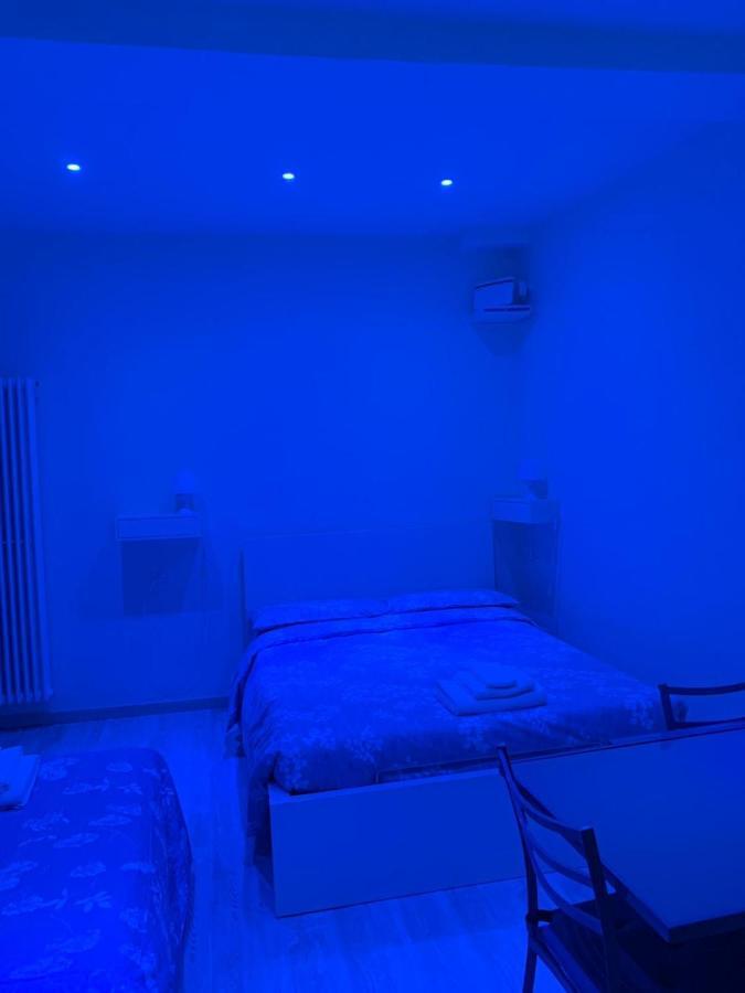 Monolocale Centro Storico Via Piella Villa โบโลญญา ภายนอก รูปภาพ